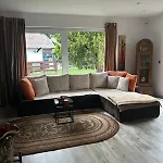Bezauberndes Gaestehaus Mit Terrasse נירנברג