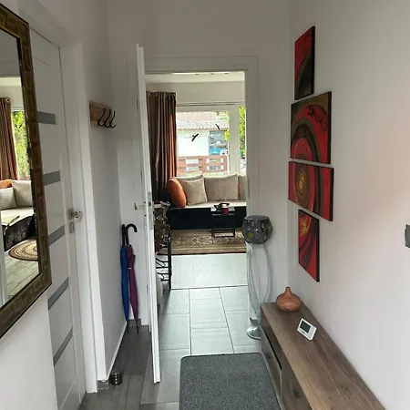 Bezauberndes Gaestehaus Mit Terrasse Apartman